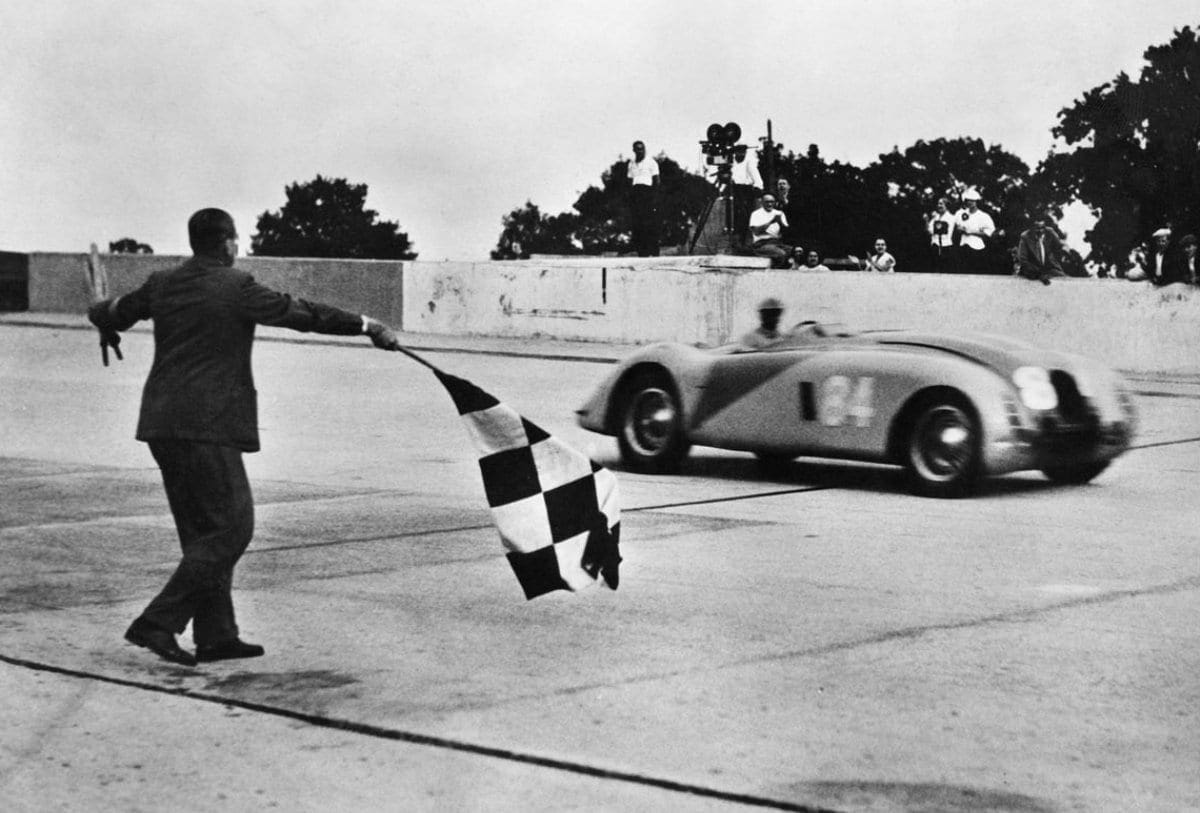 Bugatti Tank Website